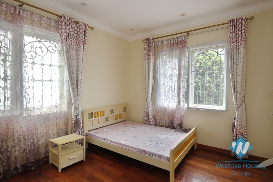 Five-bedroom villa for rent in Vinhome Riverside near BIS international school